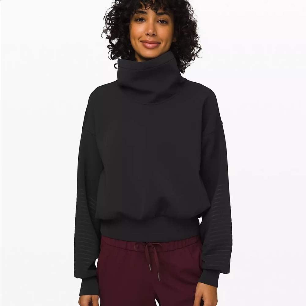 Lululemon Full Flourish Sz 4 NWT
